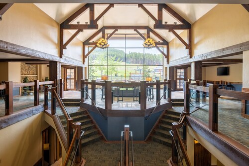 Twin Chutes by AvantStay | Beautiful Ski in Ski out Condo w/ access to Hot Tub