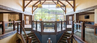 Twin Chutes by AvantStay | Beautiful Ski in Ski out Condo w/ access to Hot Tub