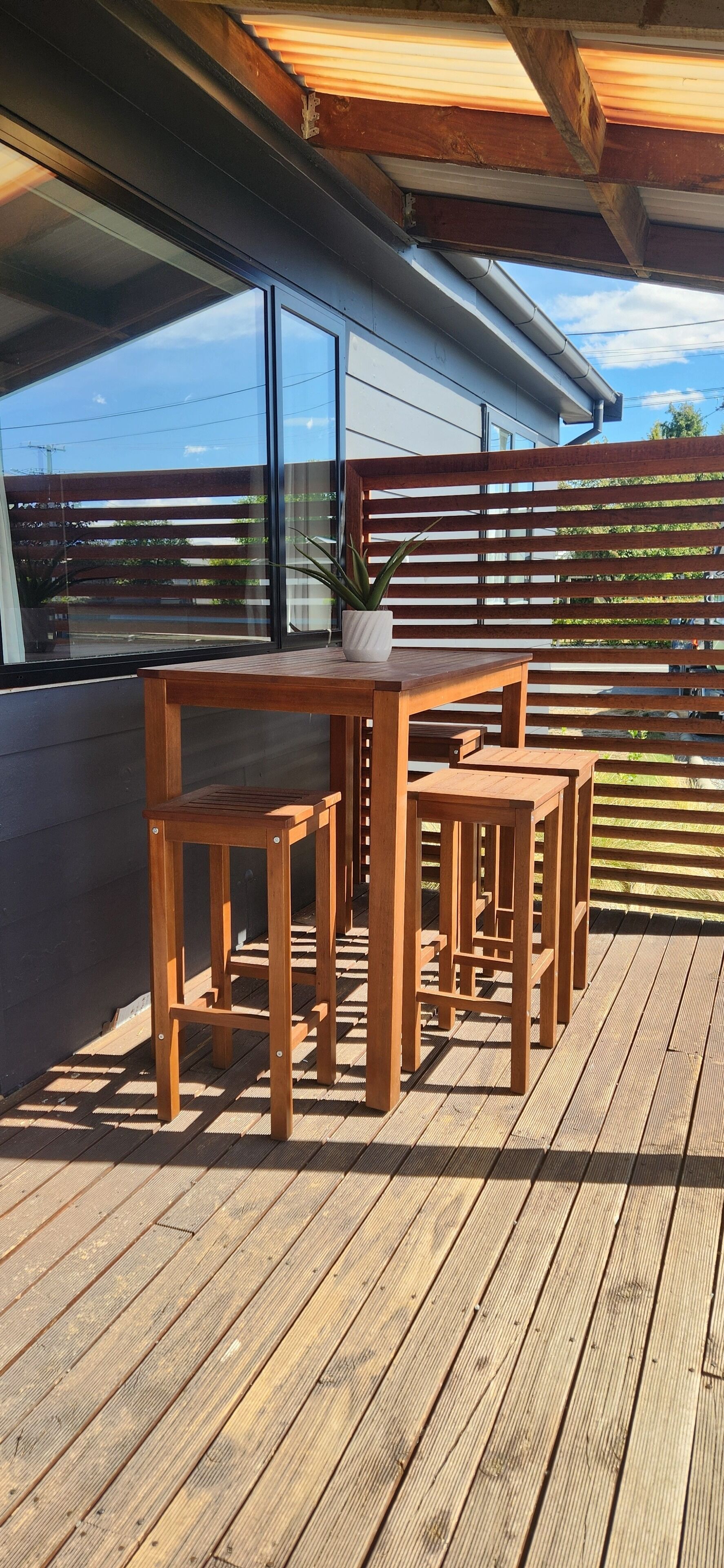 屋外ダイニングエリア