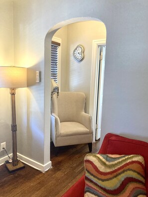 Interior - Parker's Speakeasy (St. Petersburg)