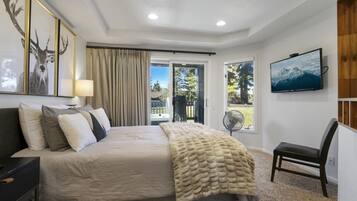 3 bedrooms, desk, iron/ironing board, free WiFi