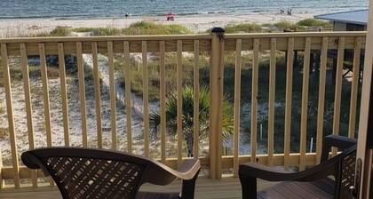 Screened in Porch 5 BR/4.5 Bath - sleeps 14-18 w/Beach Gear, Cargo Lift