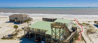 Screened in Porch 5 BR/4.5 Bath - sleeps 14-18 w/Beach Gear, Cargo Lift