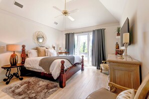 5 bedrooms, iron/ironing board, free WiFi, bed sheets