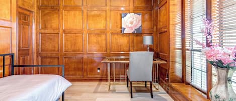 5 Schlafzimmer, Bügeleisen/Bügelbrett, kostenloses WLAN, Bettwäsche