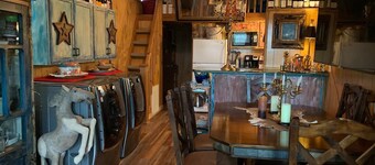 LoneStar Cabin @ HomeAway Ranch