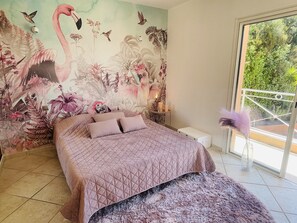 3 bedrooms, in-room safe, desk, iron/ironing board