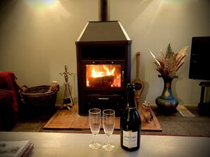Interior - Independent cottage with heated pool (Lempaut)
