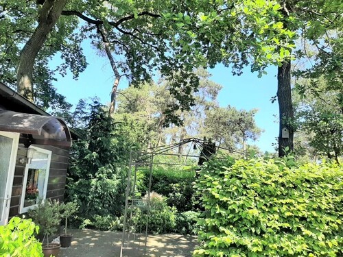 Walled garden vacation home, Tiny House