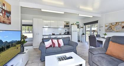 Wallaby Gully Farm Cottage - Peace, Quiet, Serenity