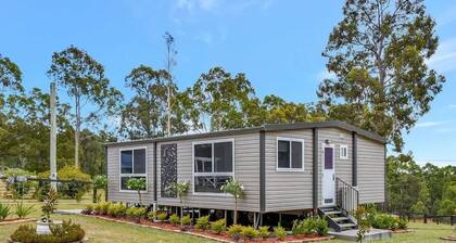 Wallaby Gully Farm Cottage - Peace, Quiet, Serenity