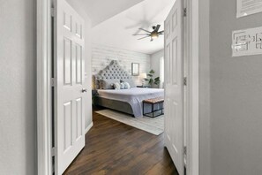 5 bedrooms, iron/ironing board, travel crib, WiFi