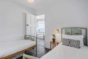 4 chambres, fer et planche à repasser, Wi-Fi, literie fournie