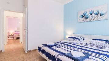 3 bedrooms, iron/ironing board, free WiFi, bed sheets
