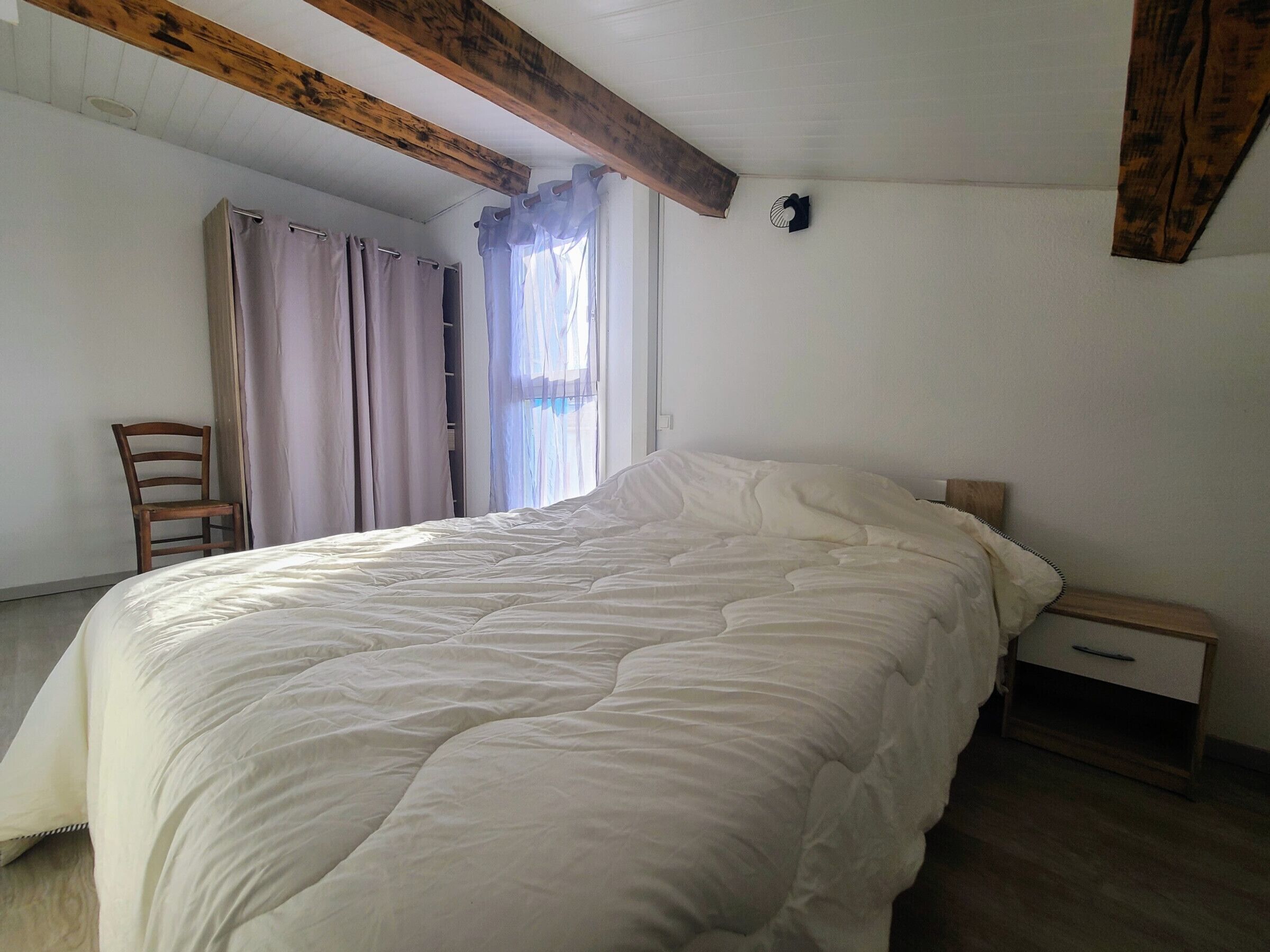 2 bedrooms, travel cot