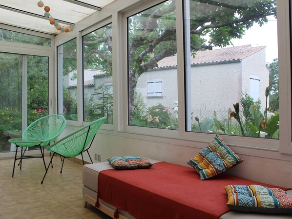 2 bedrooms, free WiFi