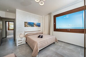 4 bedrooms, iron/ironing board, travel crib, free WiFi