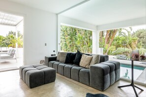 TV, fireplace - Villa Marianna - Terrasini (Terrasini)
