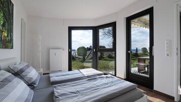 1 bedroom, iron/ironing board, travel crib, free WiFi