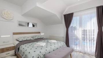 6 chambres, lit parapluie, Wi-Fi gratuit, draps fournis