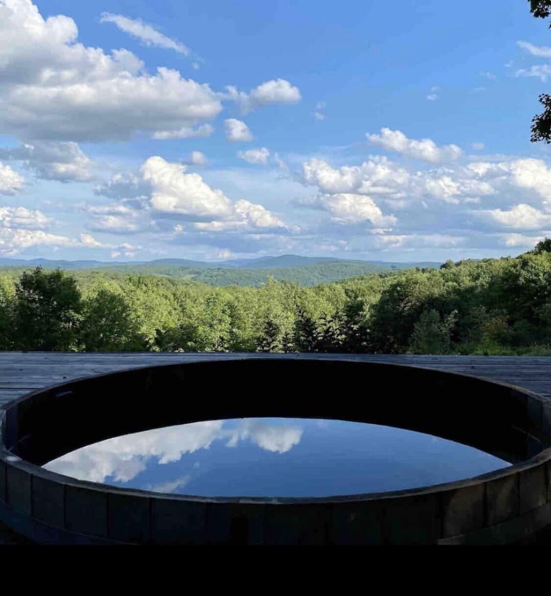 Catskill Barn Apt on 34 acres...stunning views
