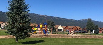 Fun Getaway with Hot Tub, Arcade, Playground!