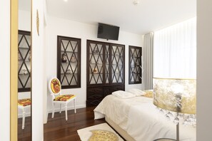 4 chambres, fer et planche à repasser, Wi-Fi gratuit, draps fournis