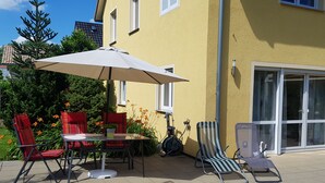 屋外ダイニングエリア
