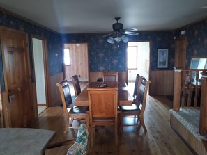 Dining - Spacious Home Off Lake St Clair On Harsens Island (Harsens Island)