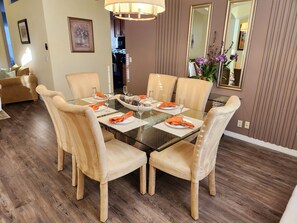 Dining - Family Disney Paradise with pool & game room 🥰 (Davenport)
