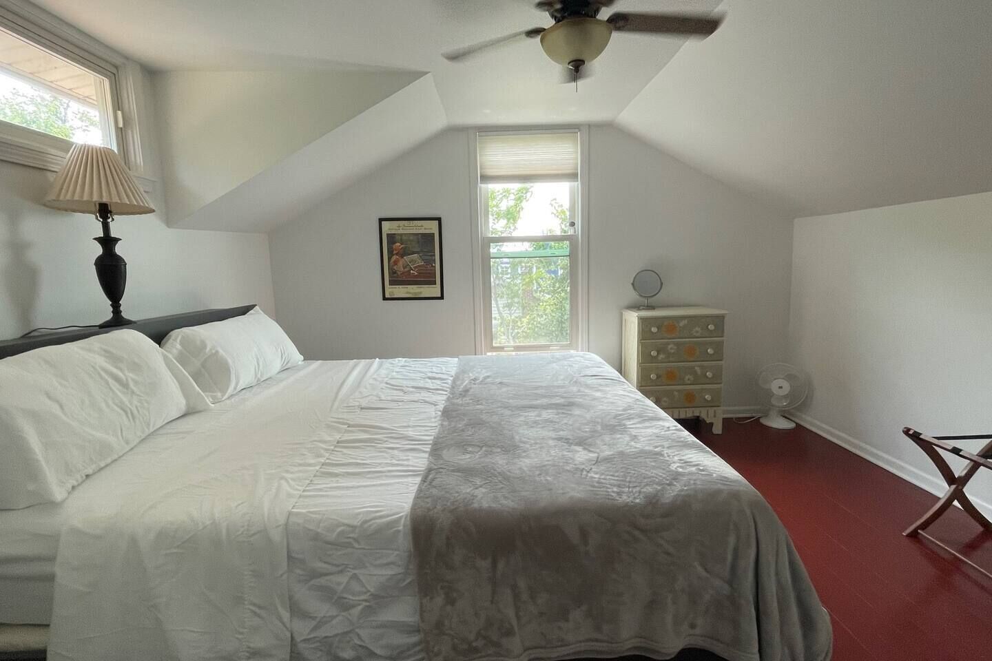 3 slaapkamers, reisbedje, gratis wifi, beddengoed