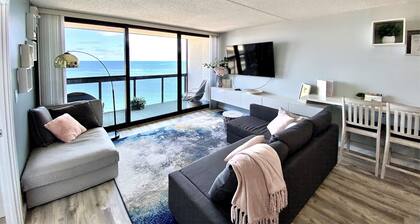 ⭐️⭐️⭐️⭐️⭐️Direct Oceanfront Luxury Stay with Personalized Touches @Golden Sands