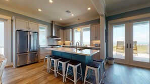 Fridge, microwave, oven, stovetop - Beachfront! 5 Bdrm/5 Bath! Beautiful Views! Lots of Windows! Game room Upstairs! (Crystal Beach)