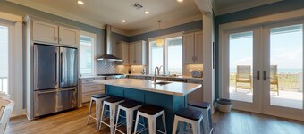 Beachfront! 5 Bdrm/5 Bath! Beautiful Views! Lots of Windows! Game room Upstairs!