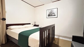 1 dormitorio, tabla de planchar con plancha, wifi gratis y ropa de cama