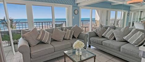 Smart-TV, Kamin, Musikbibliothek, Stereoanlage