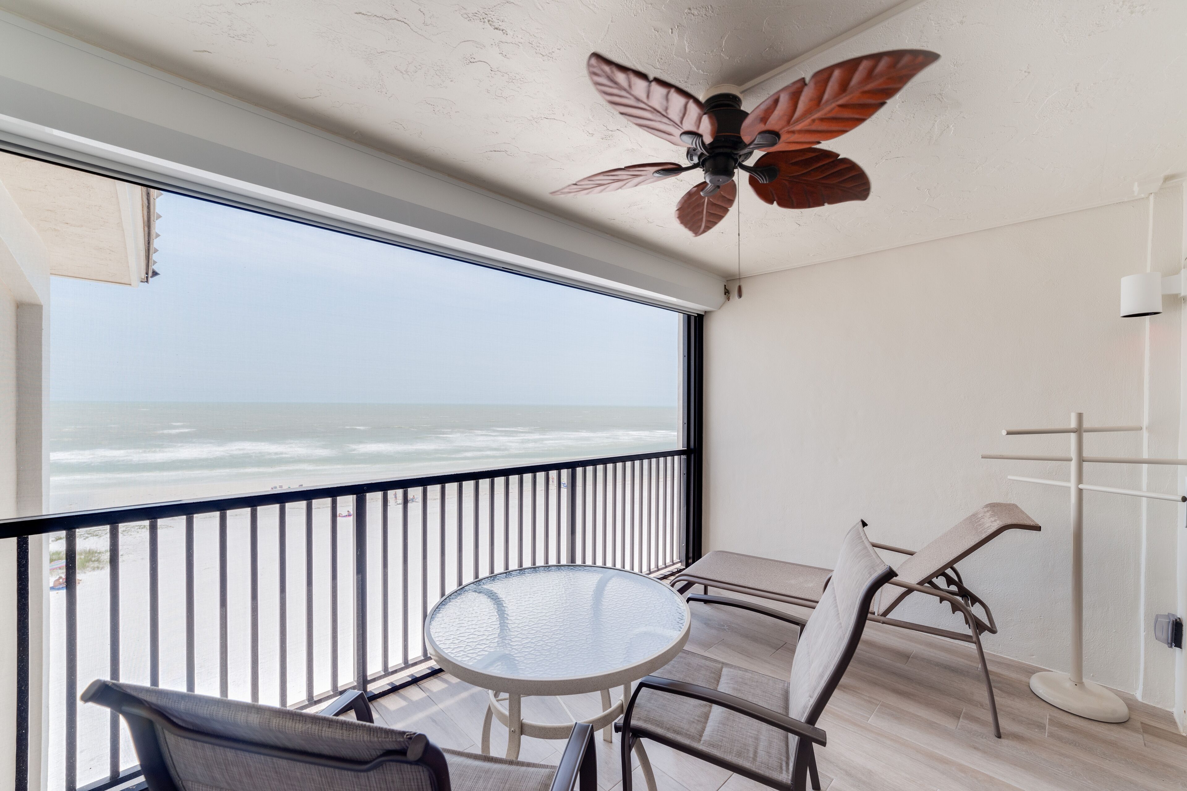 RIGHT ON THE SAND - Top Floor View - Nothing but Beach