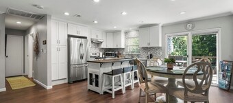 The Restful Oak - Quiet Family Home in The Woodlands