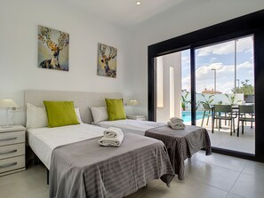 3 bedrooms, iron/ironing board, free WiFi, bed sheets