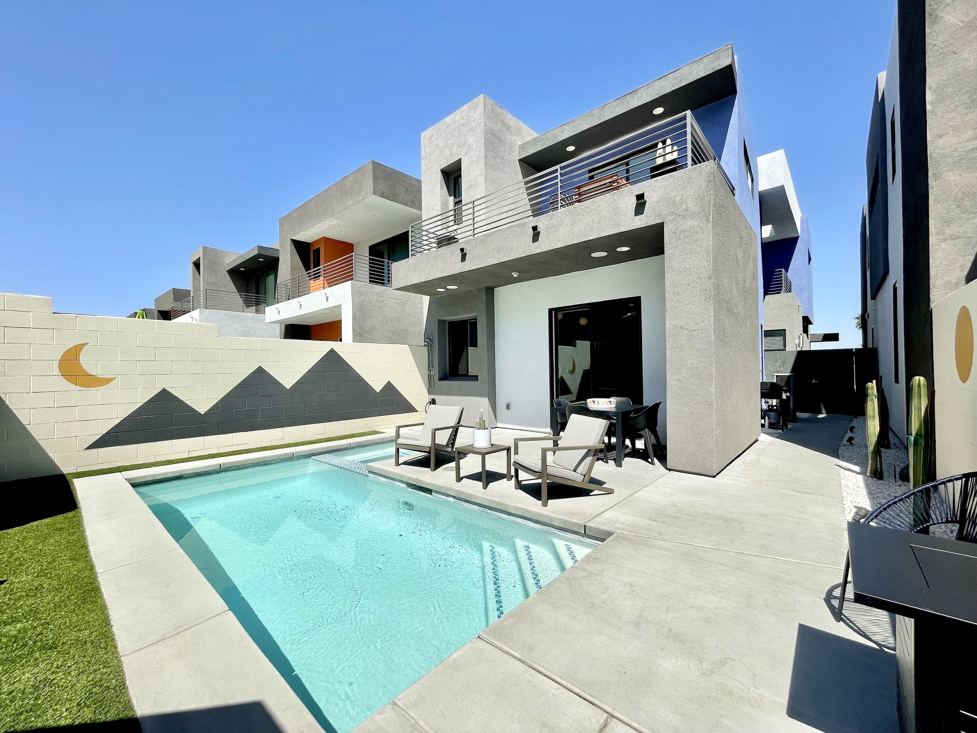 Gated Luxury Home Private Pool/Jacuzzi Downtown PS