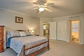 3 bedrooms, free WiFi, bed sheets, wheelchair access - Lake Murray Lake Front Home W/Kayaks , close to Dreher Island (Prosperity)
