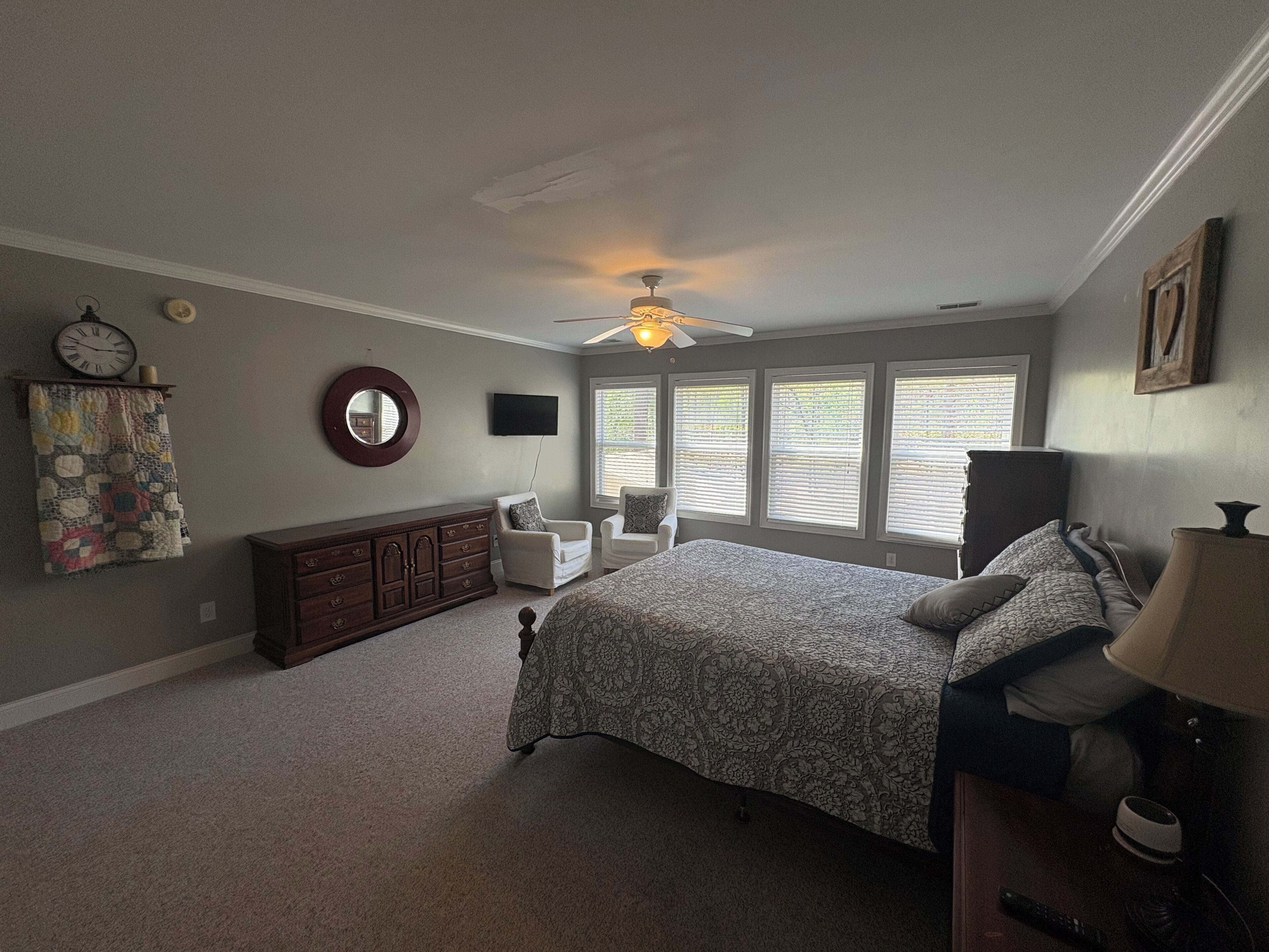 3 bedrooms, free WiFi, bed sheets, wheelchair access