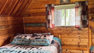 1 bedroom, bed sheets