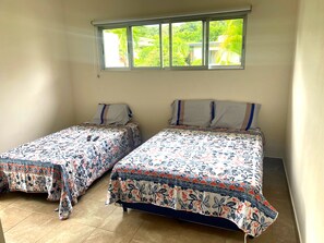 3 chambres, lit de bébé portatif, accès au Wi-Fi (inclus)