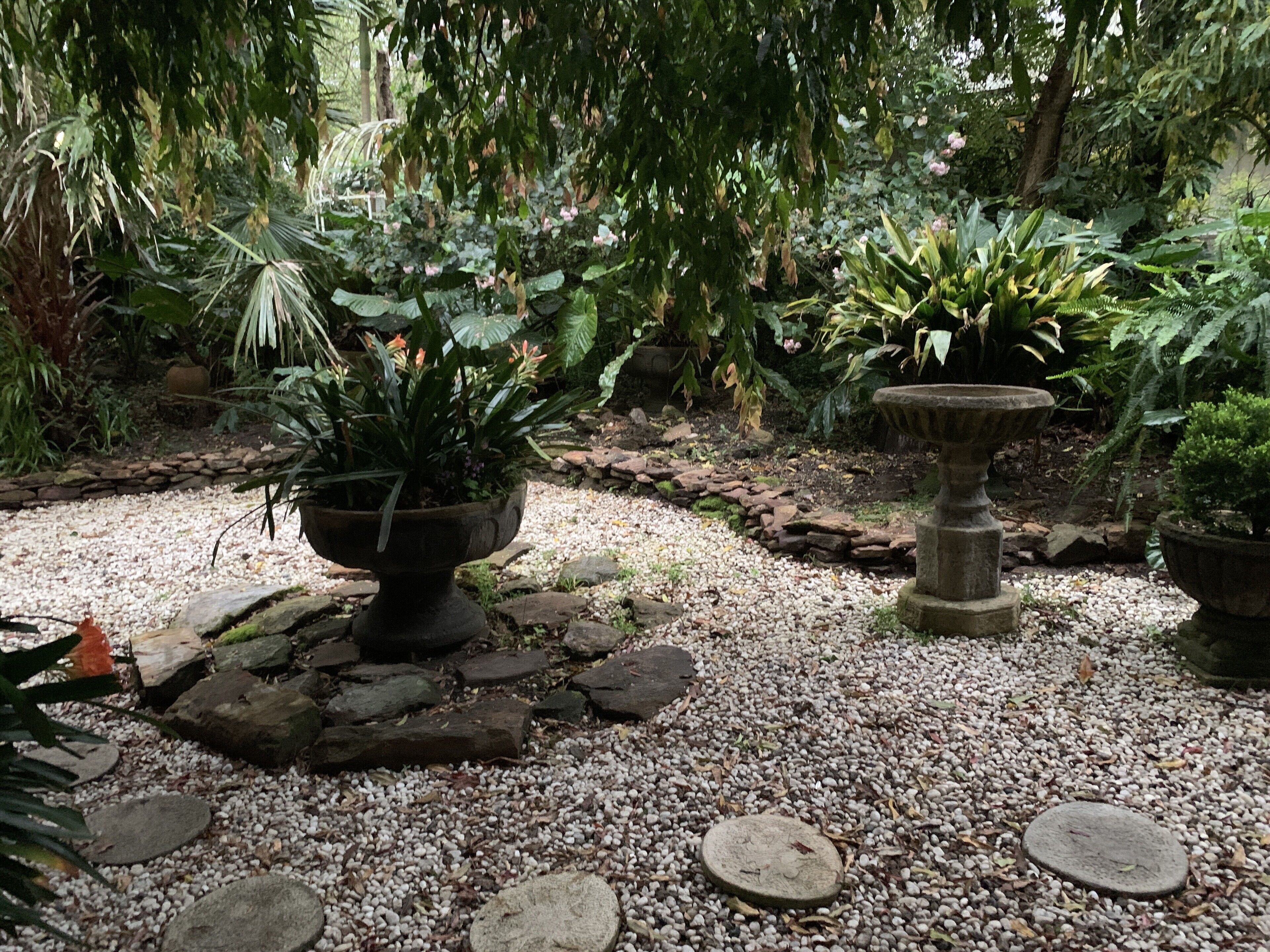 Garden Studio cabin Self contained with external bathroom — image 28