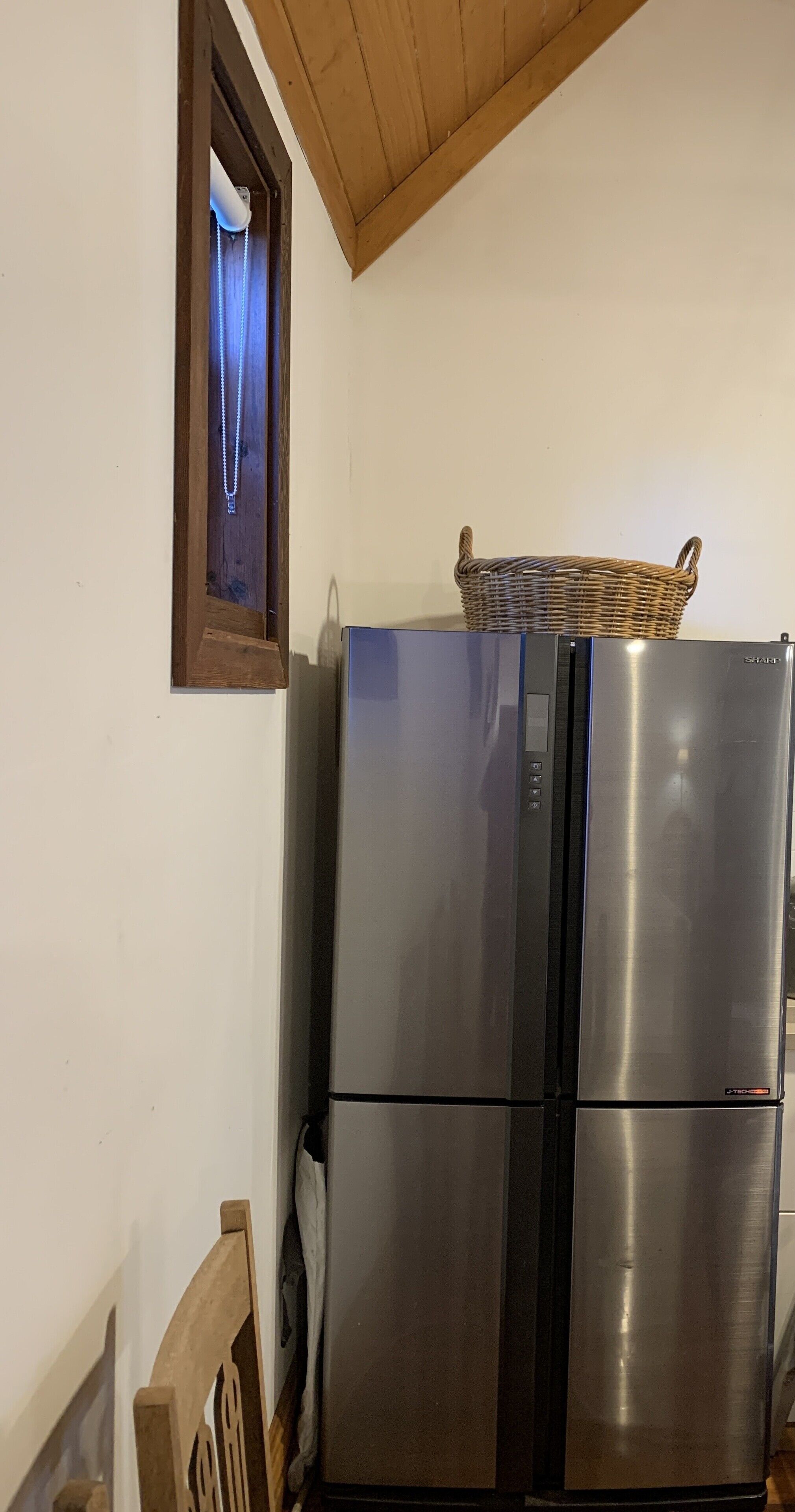 Garden Studio cabin Self contained with external bathroom — image 11