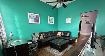 Adorable Shotgun House Minutes from the French Quarter/Bywater/Marigny/Downtown