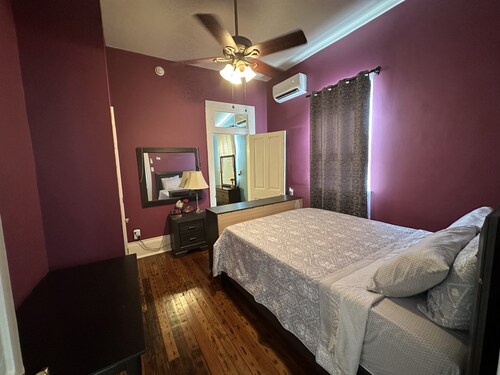 Adorable Shotgun House Minutes from the French Quarter/Bywater/Marigny/Downtown