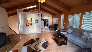 Smart TV, chimenea