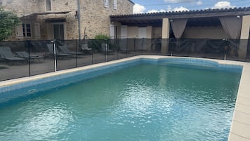 Piscine extérieure